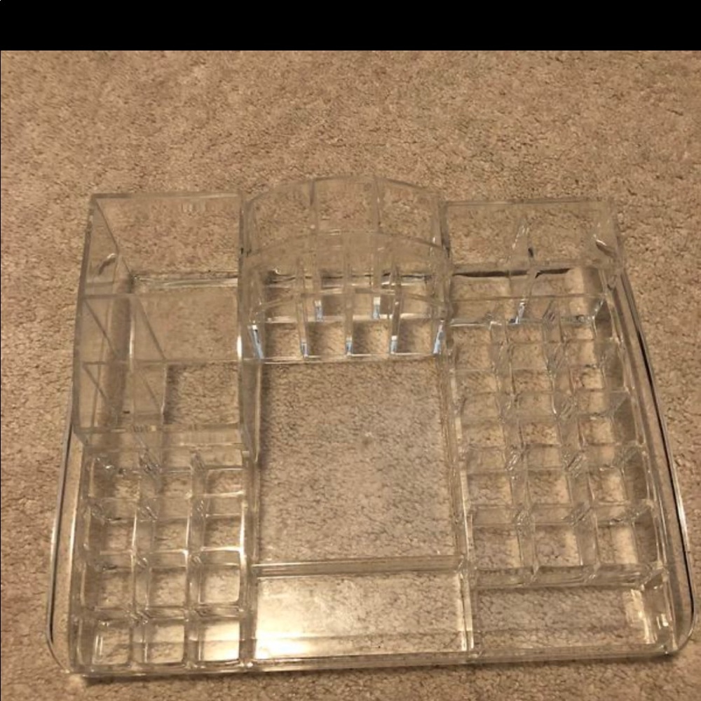 Makeup/beauty organizer